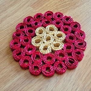 WOVEN TRIVET PINK AND CREAM CIRCLES